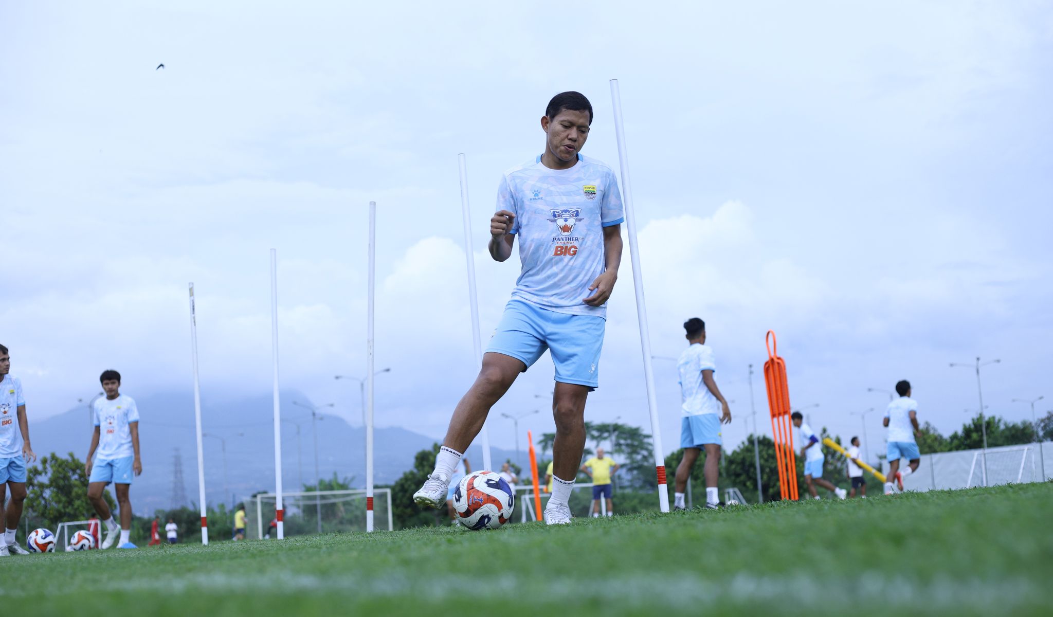 Adam Alis Mengaku Kondisinya Terus Membaik