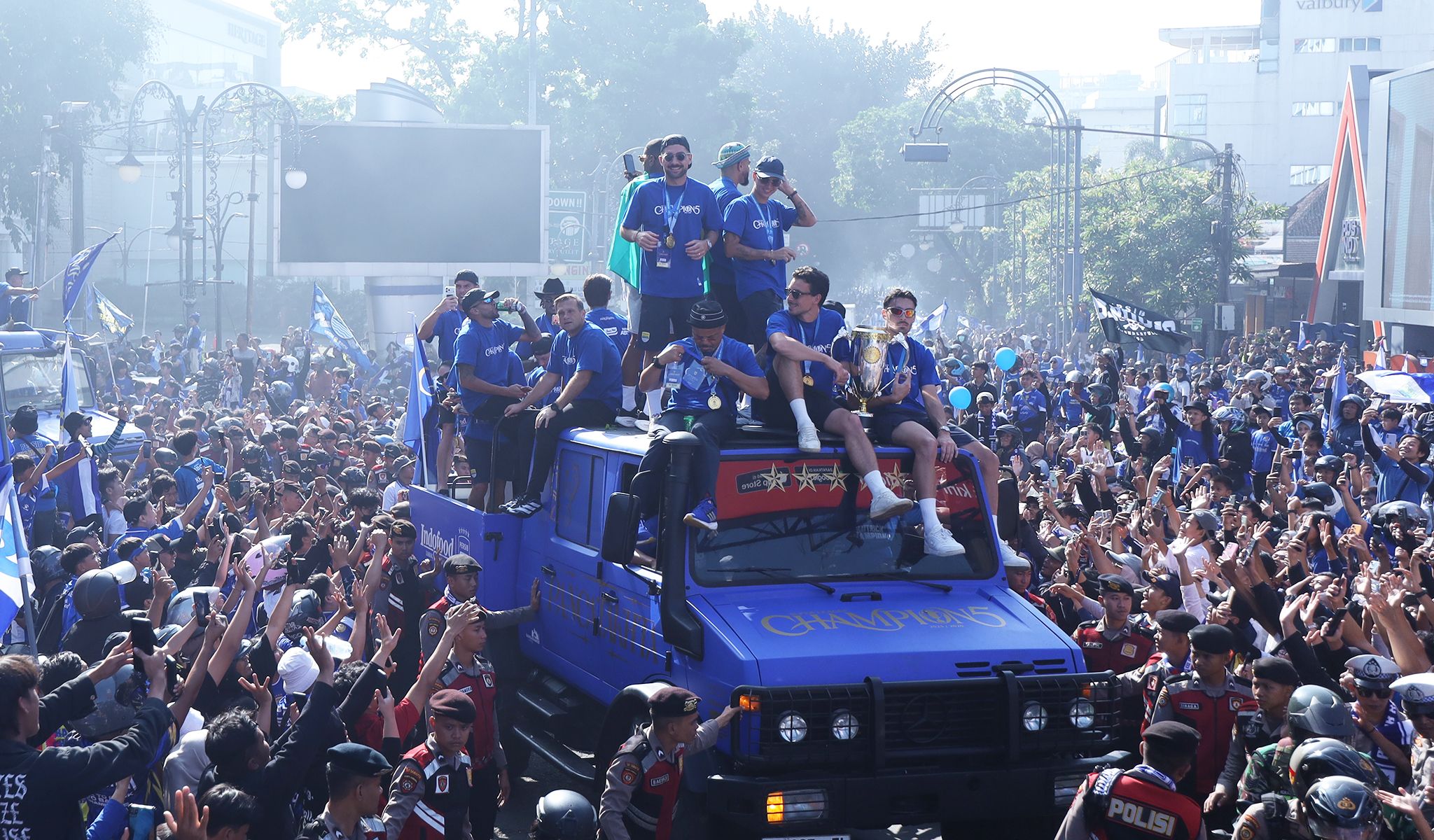 Pawai Juara Panca Takhta, Hatur Nuhun Bobotoh