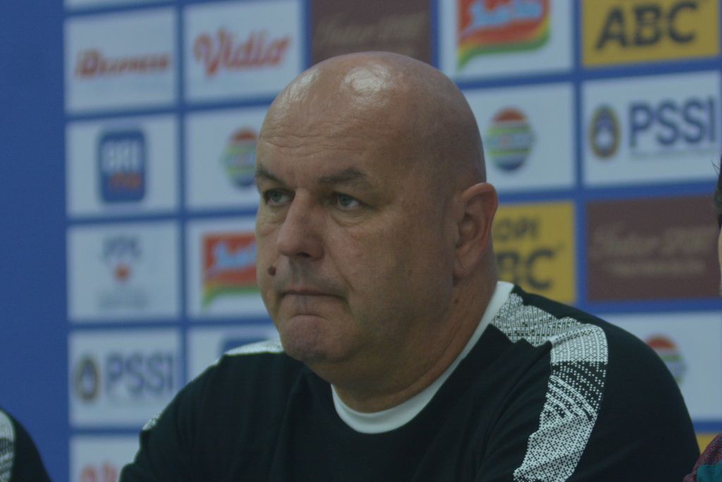 Bojan Pastikan Kepercayaan Diri PERSIB Takkan Berlebihan  