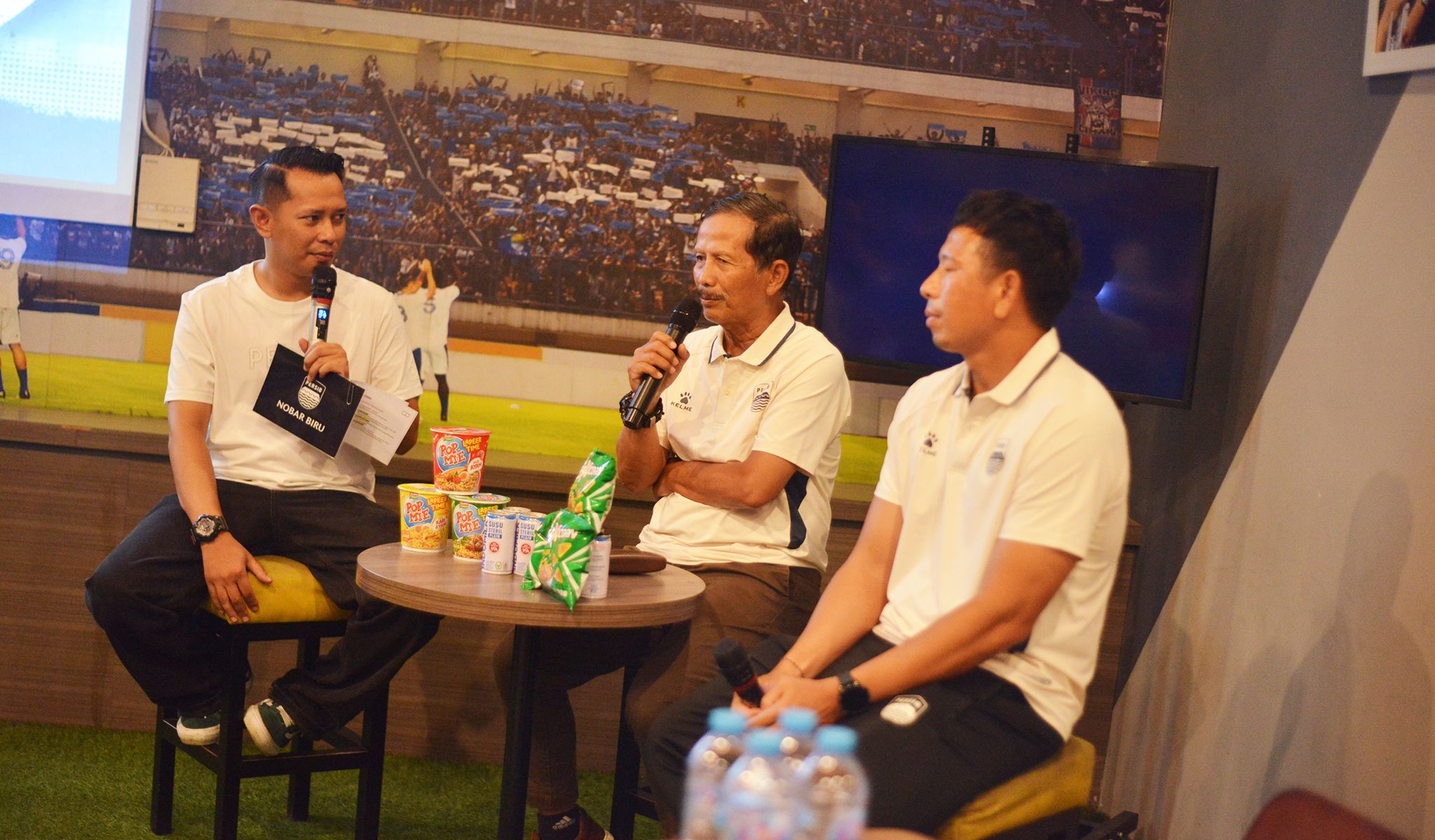 Nobar Biru Seru Bersama Legenda PERSIB