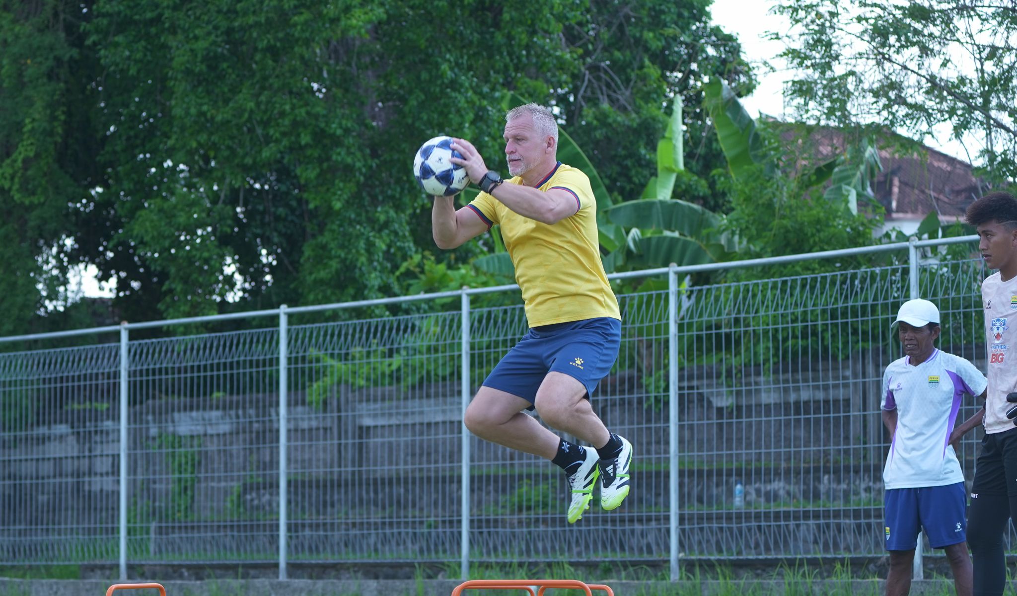 Harapan Pelatih Kiper PERSIB untuk Teja