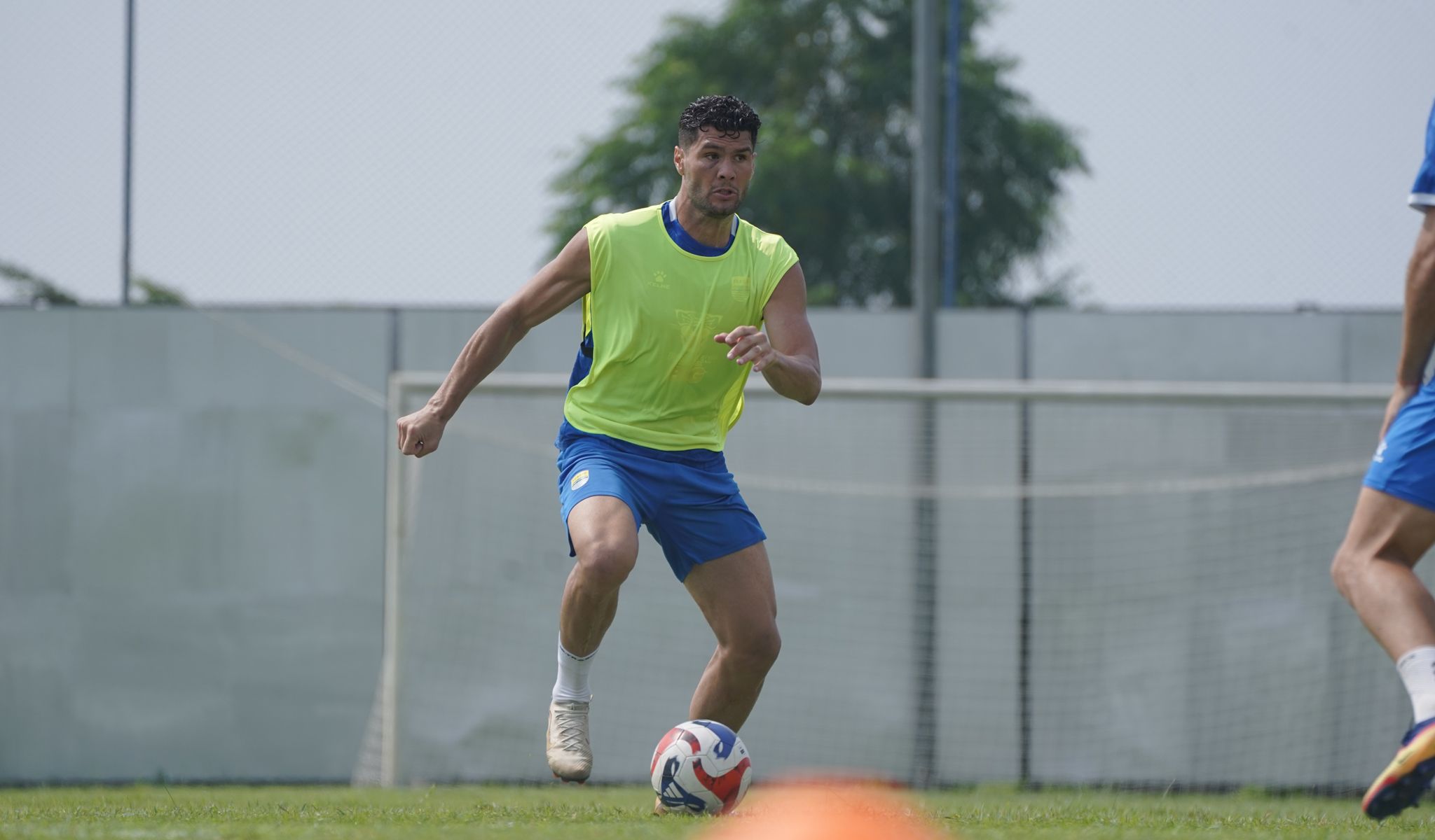 Cara Berbeda Julio Cesar Merayakan Natal