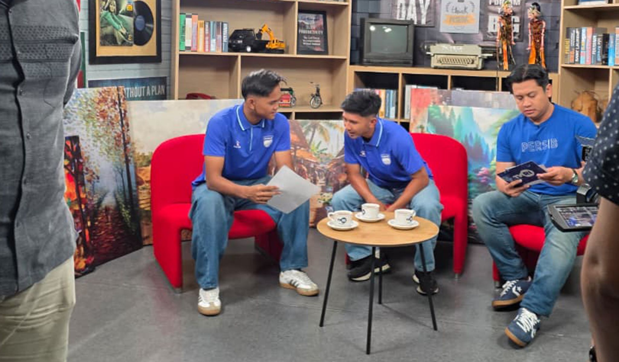 Kevin dan Athaya Fokus Kuliah  