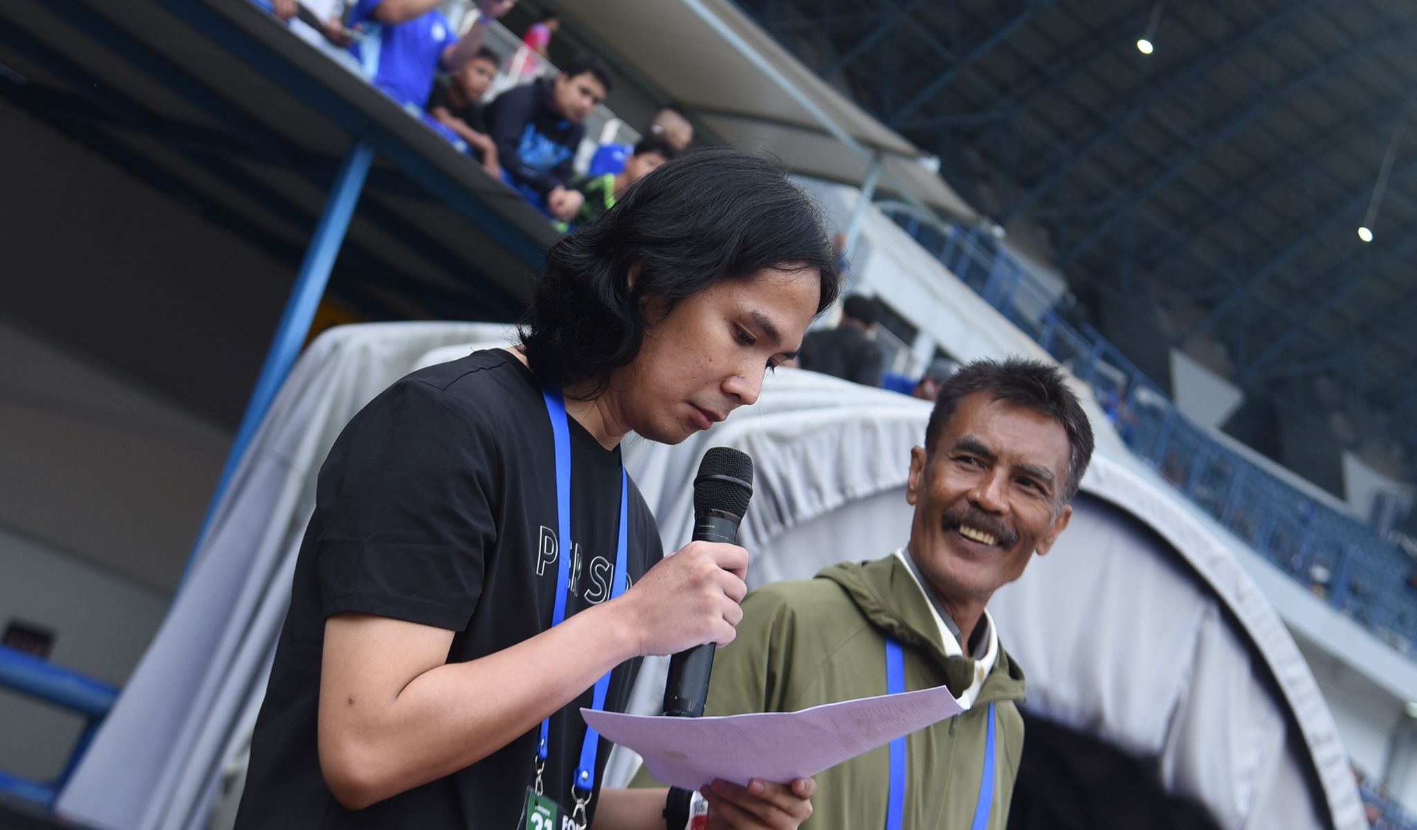 Merinding Memanggil Nama Pemain PERSIB