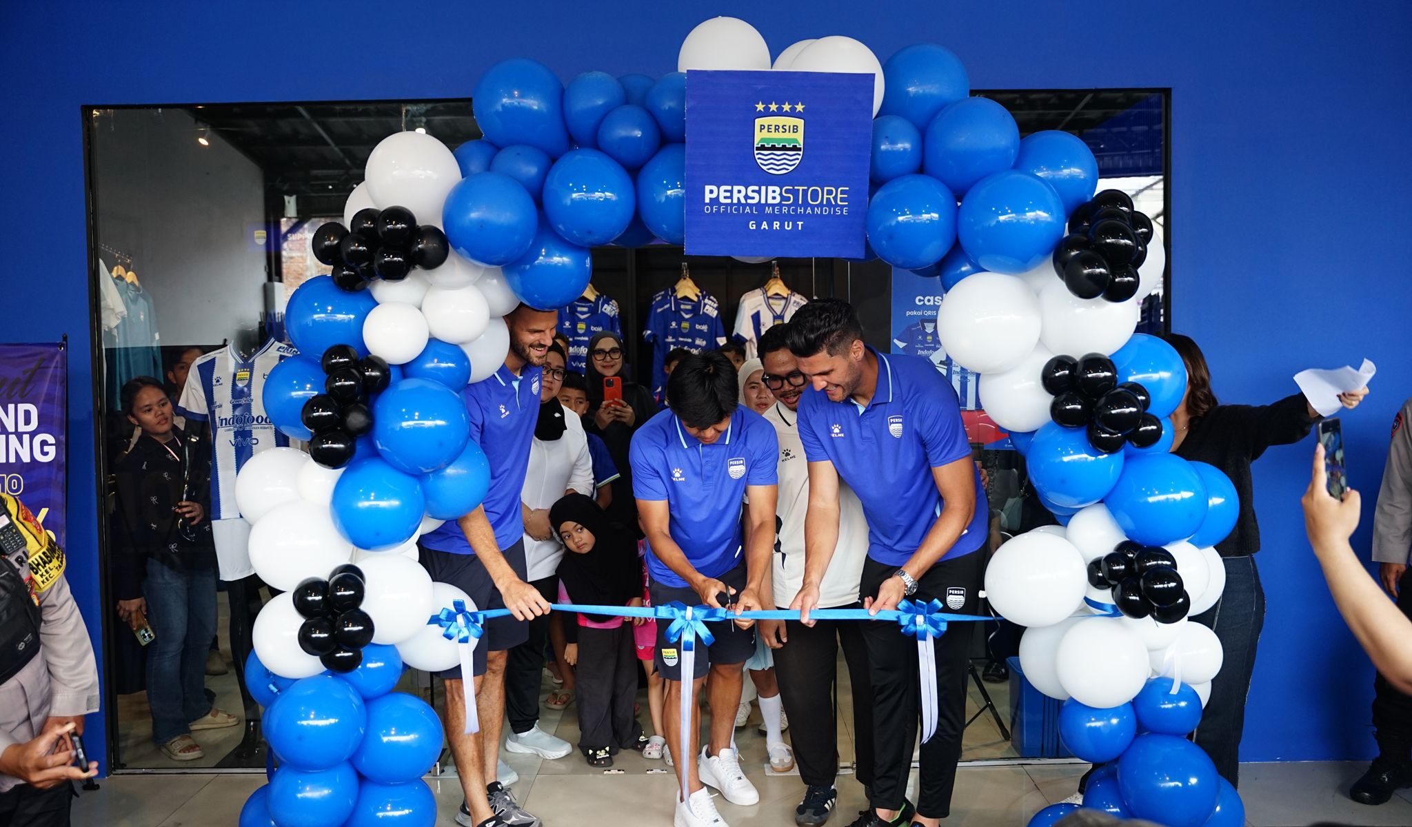 PERSIB Store Hadir di Garut, Dekatkan dengan Bobotoh Priangan 