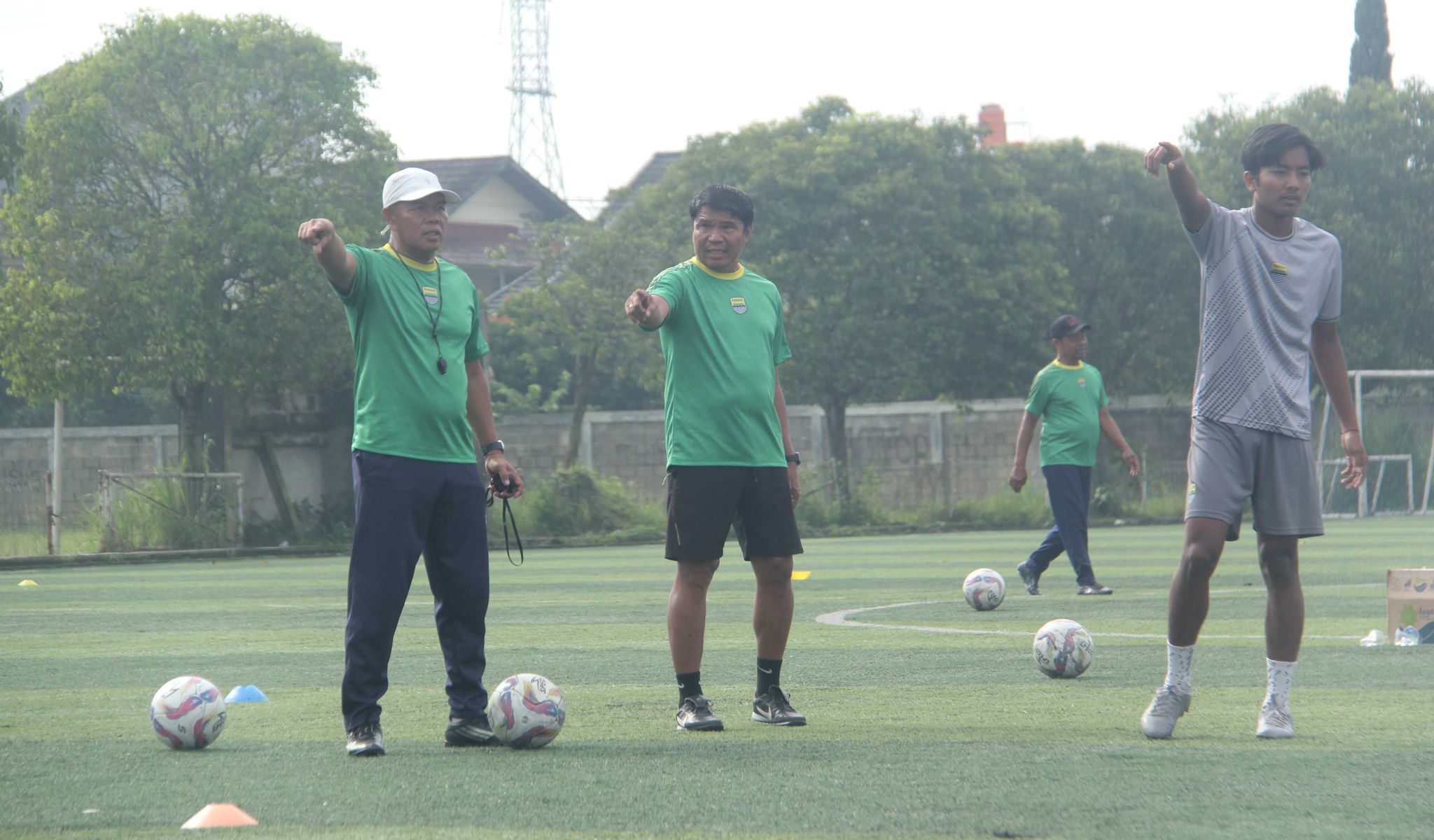 Sabrun Kembali Pimpin Latihan PERSIB U20
