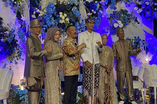 Kakang Melepas Masa Lajang