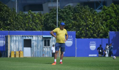 Hodak Peringatkan Pemain Soal Jadwal Padat