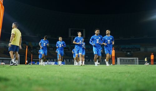 PERSIB Latihan Malam Selama Ramadan