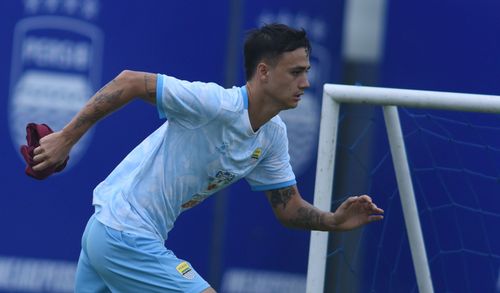 PERSIB Bertekad Perlebar Jarak di Borneo FC