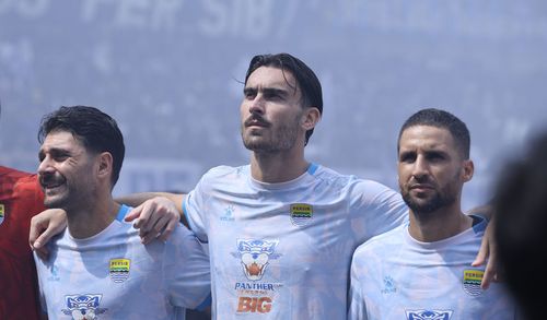 Jung Antusias Sambut Laga Kontra Persija