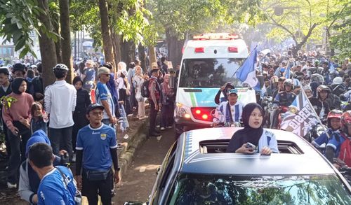 Membiru Lagi, Tradisi Pawai Juara Berlanjut