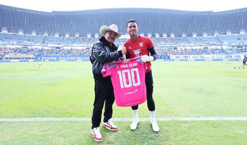 Teja Masuk Daftar Pemain 100 PERSIB